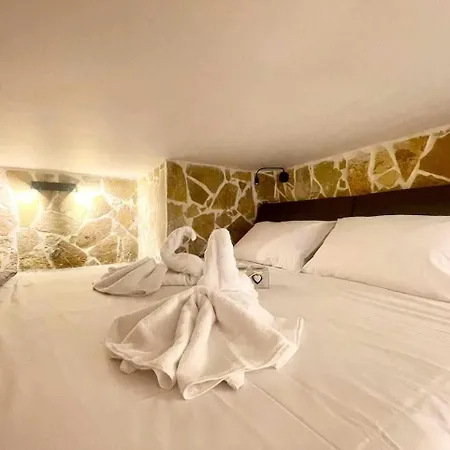 Athens Central Apartment アパート アテネ
