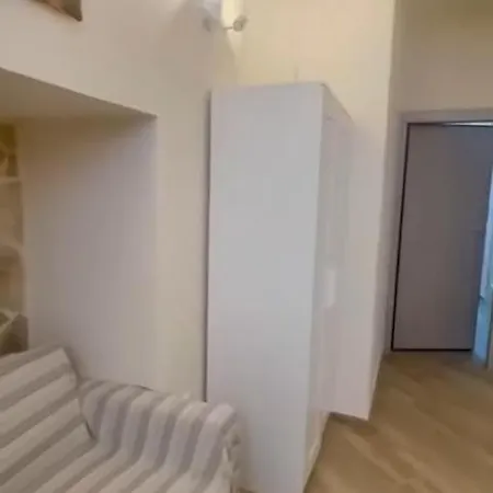 Athens Central Apartment アパート アテネ