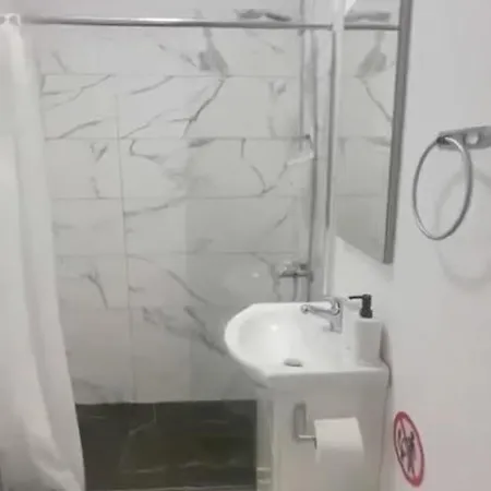 Athens Central Apartment アパート アテネ